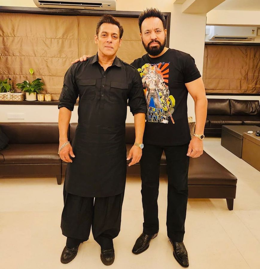 करोड़ों में सलमान के बॉडीगार्ड शेरा की फीस, खरीदी महंगी गाड़ियां? बोले- इतना ज्यादा... - Salman khan bodyguard shera networth luxury lifestyle reveals how much salary he earned is it ...