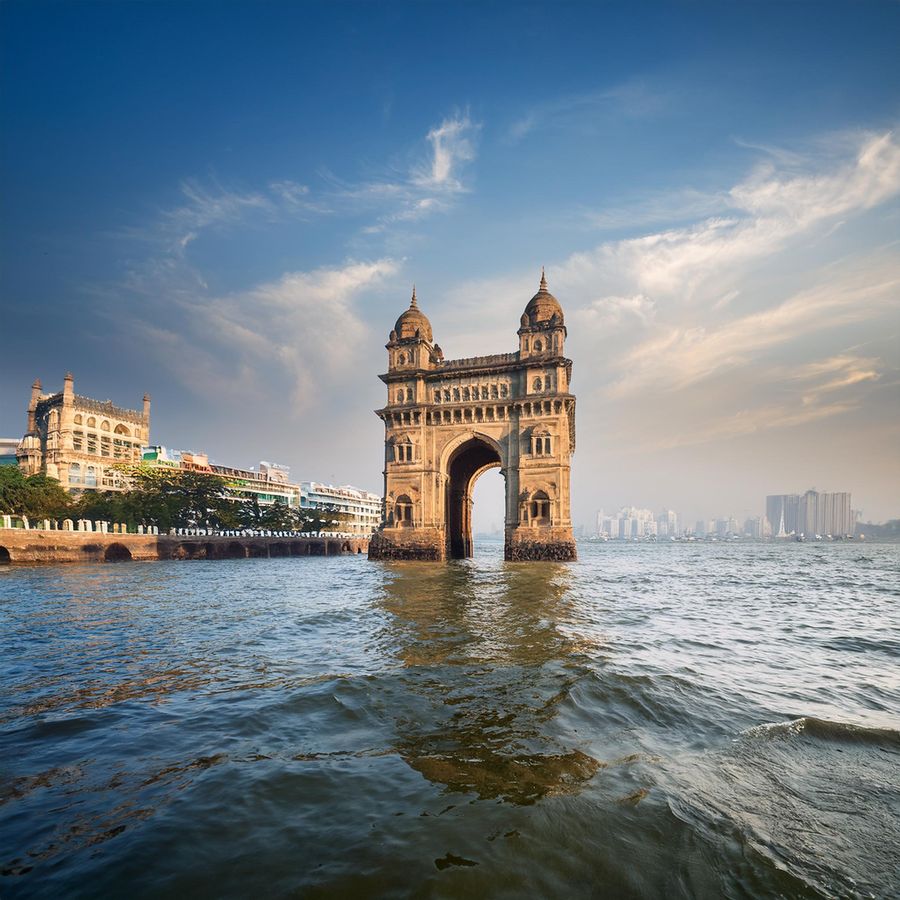 Firefly Gateway Of India Mumbai sink in sea 53857