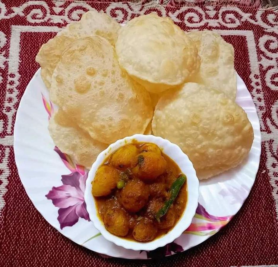 Yalangoch ayol dumba Yalangoch ayol dumba