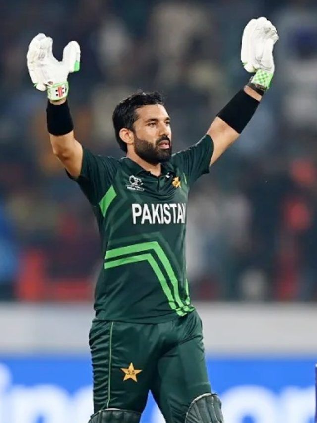 पाकिस्तानी कप्तान रिजवान ने रचा इतिहास... इस 'सिक्स क्लब' में एंट्री