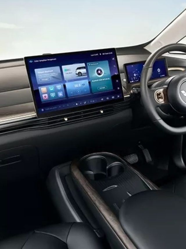 किसी को नहीं मिली इतनी बुकिंग! एक ही दिन में इस इलेक्ट्रिक कार ने मचाई धूम