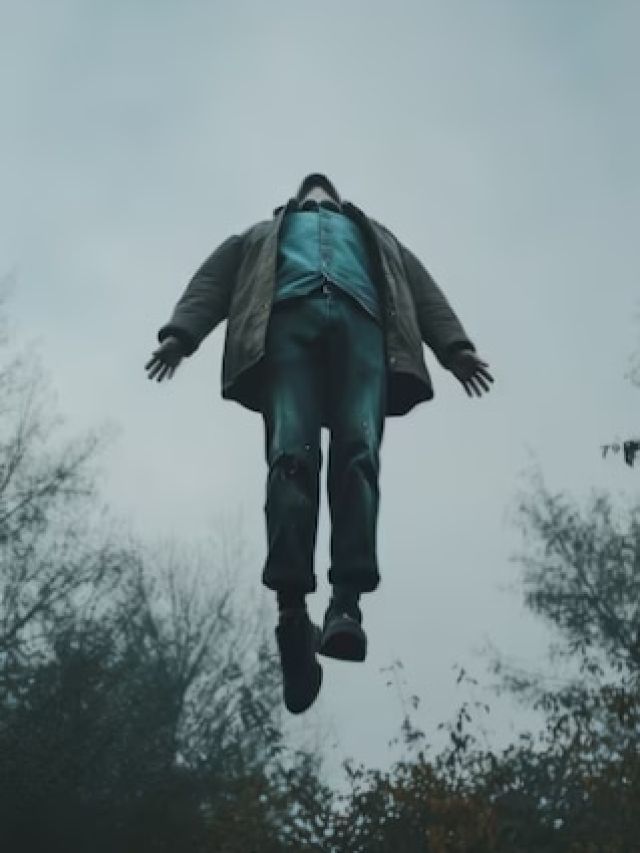 क्या आपको भी लगता है ऊंचाई से डर? कहीं Acrophobia के शिकार तो नहीं...ऐसे पाएं निजात