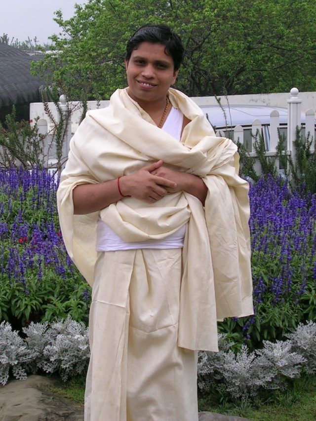 बिना ऑपरेशन हट जाएगा नजर का चश्मा, आचार्य बालकृष्ण ने बताया अचूक उपाय