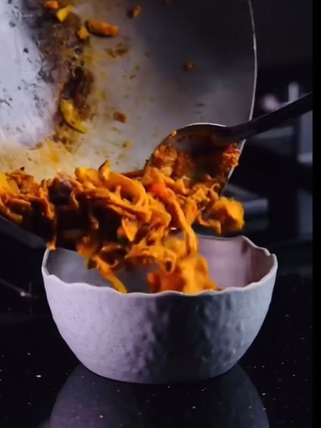 मैगी-चाउमिन भूल जाएंगे, बची हुई रोटी से सिर्फ दो मिनट में ऐसे बनाएं हेल्दी नूडल्स