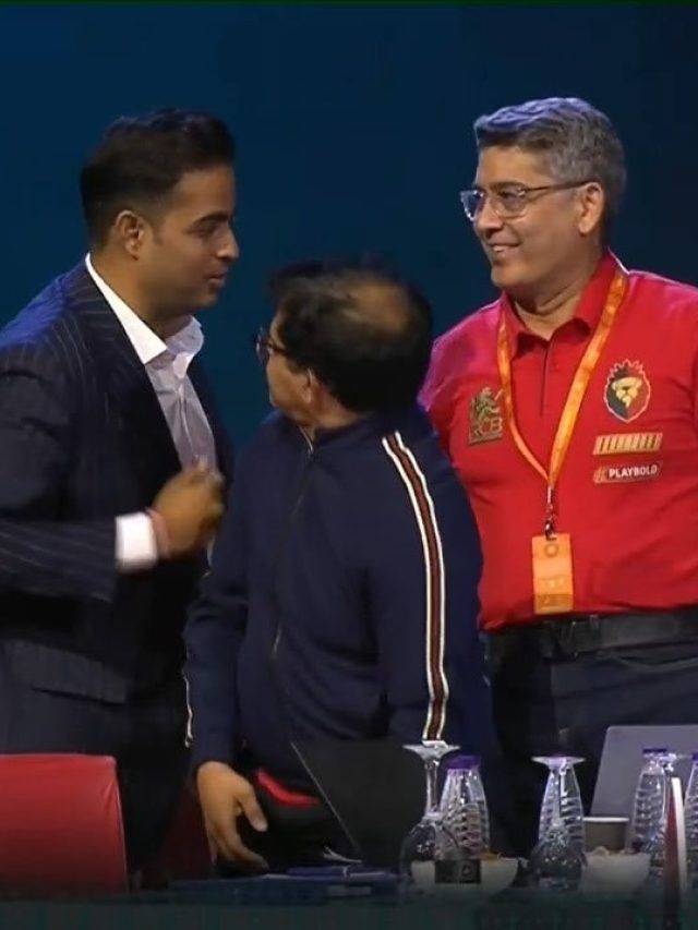 आकाश अंबानी हुए कोहली की टीम से खुश... IPL नीलामी में उठकर किया ये काम