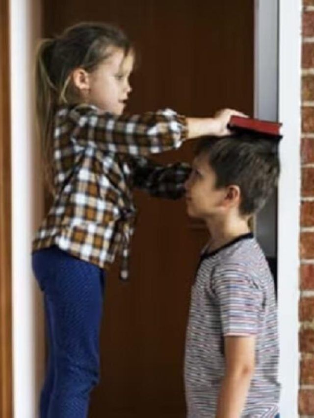 विटामिन D की कमी के चलते नहीं बढ़ रही बच्चे की कद-काठी, खिलाना शुरू कर दें ये चीजें