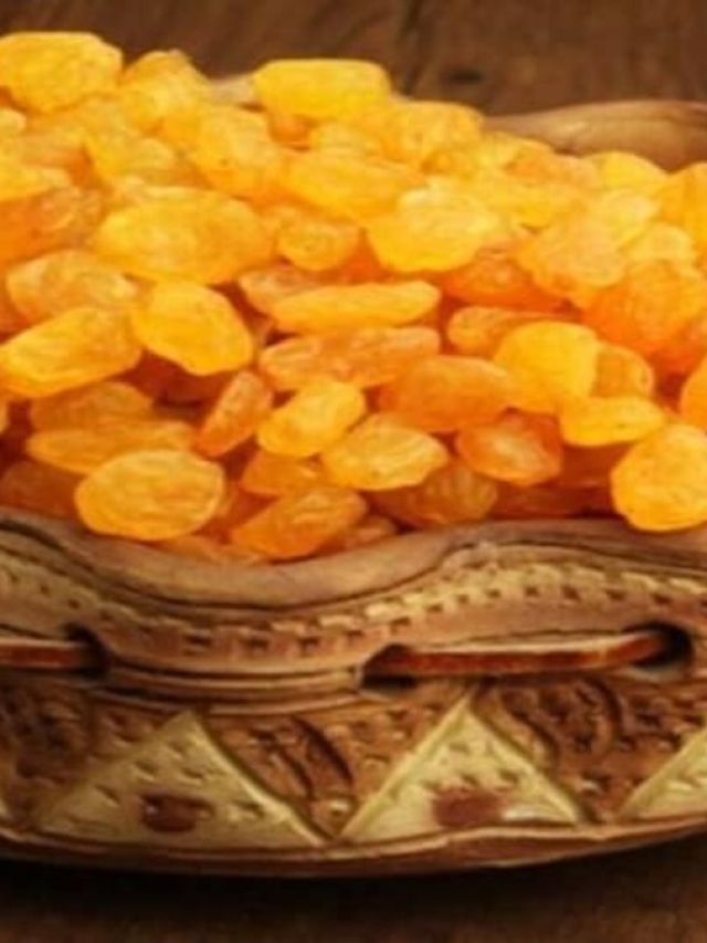 रोजाना ऐसे किशमिश खाने पर सुबह पेट अच्छे से होगा साफ, थकान से भी मिलेगा छुटकारा