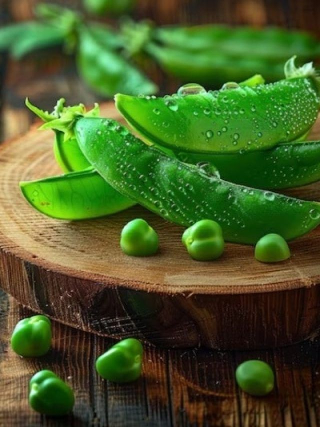 किन लोगों को बहुत संभलकर खानी चाहिए मटर? जानें और तुरंत बना लें दूरी