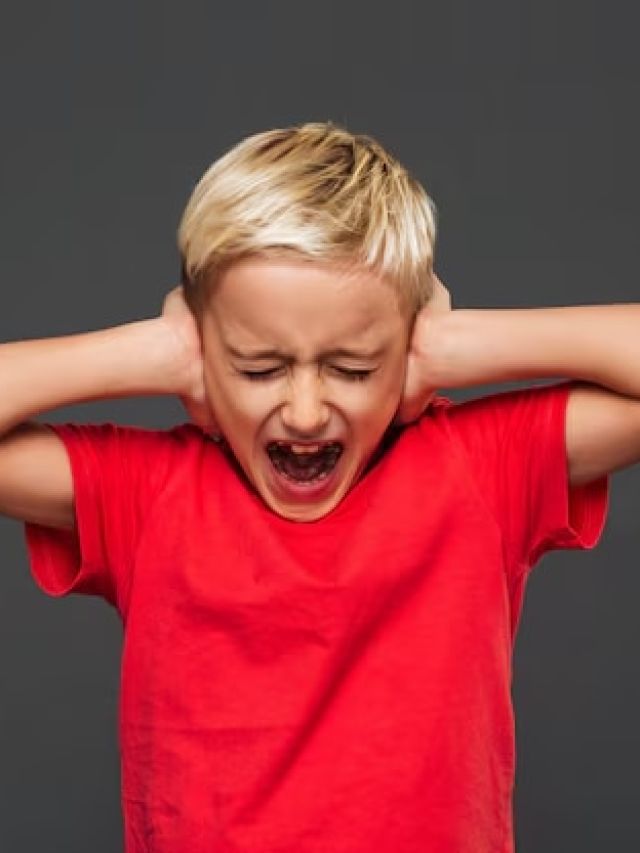 इन आदतों के कारण जिद्दी बन जाते हैं बच्चे, तुरंत करें सुधार वरना...