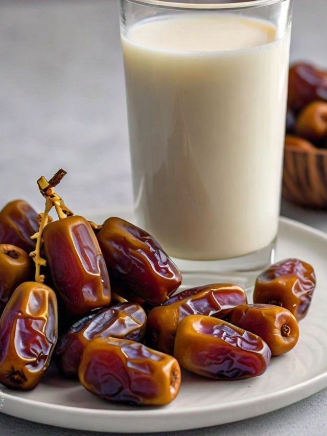 सर्दियों में रोज गर्म दूध के साथ खाएं ये ड्राई फ्रूट, मिलेंगे 9 जबरदस्त फायदे