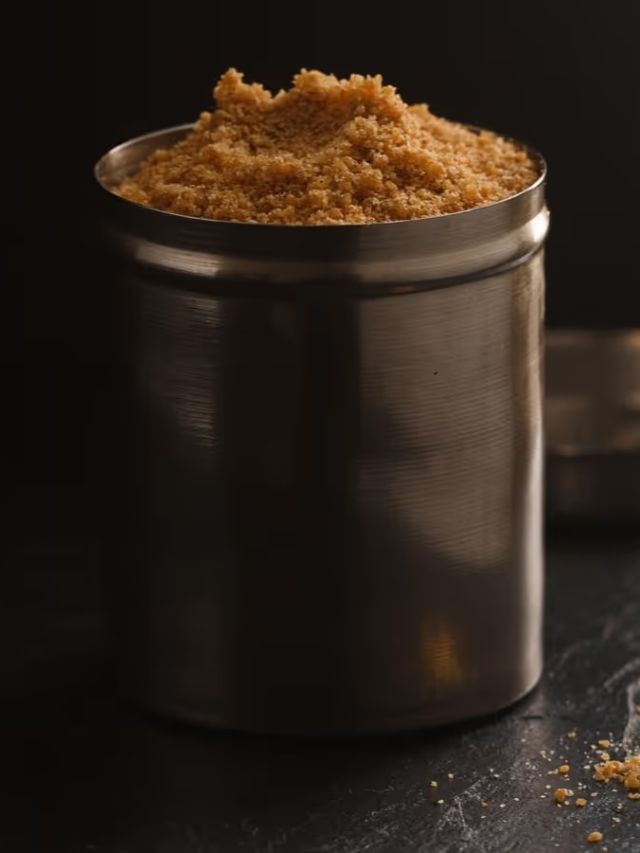 कहीं आप तो नहीं लगा रहे हैं खाने में नकली हींग का तड़का, ऐसे करें पहचान