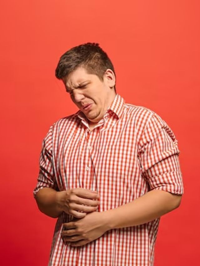 एसिडिटी होने पर न करें दवा खाने की गलती! अपनाएं ये घरेलू उपाय