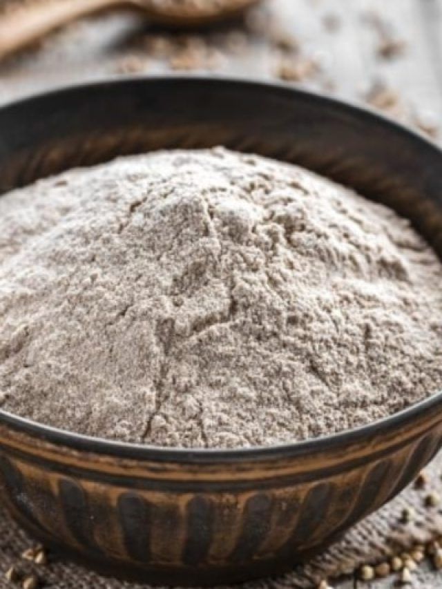 रोजाना कुट्टू का आटा खाएंगे तो शरीर पर होगा ऐसा असर? मिलेंगे ये फायदा