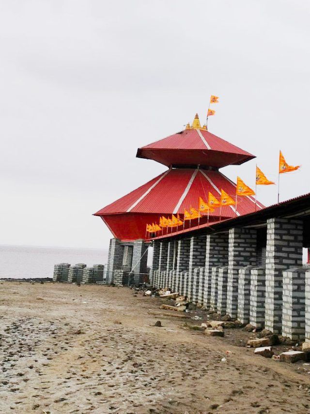 'Visible only for 6 hours': The mysterious temple in Gujarat no one can reach twice daily