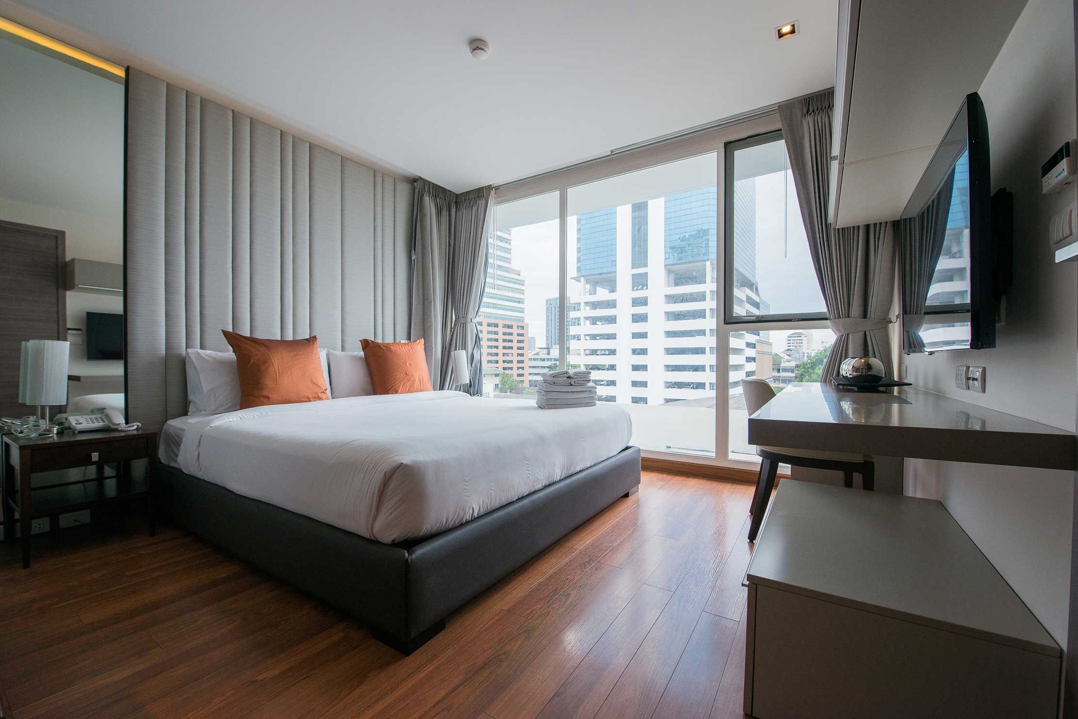 Hotel roomITG 1743143494359