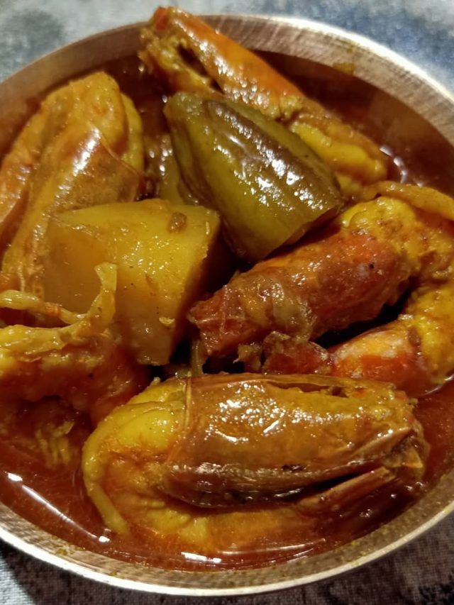 আমিষ আলু পটলের রান্নায় দিন ট্যুইস্ট, এই মাছ দিয়ে বানিয়েছেন কখনও? রেসিপি