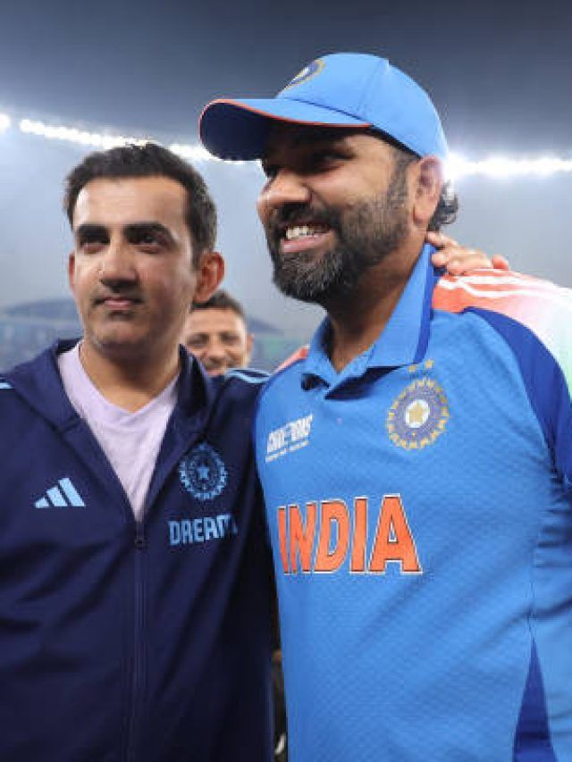 दुबई से चैम्पियंस ट्रॉफी लेकर घर लौटे कप्तान रोहित... बेटी को सीने से लगाए VIDEO वायरल