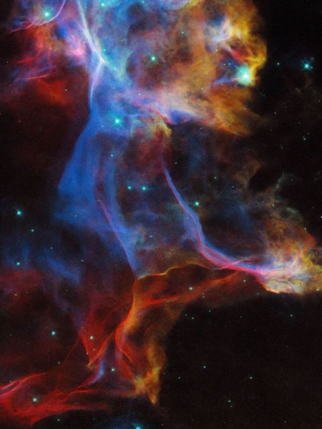 ‘A dying star’s last breath’: Hubble captures stunning new view of Veil Nebula