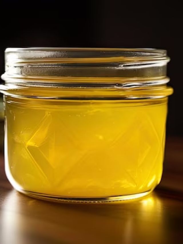 बाबा रामदेव ने बताए सुबह-सुबह घी खाने के फायदे, आप भी जानें