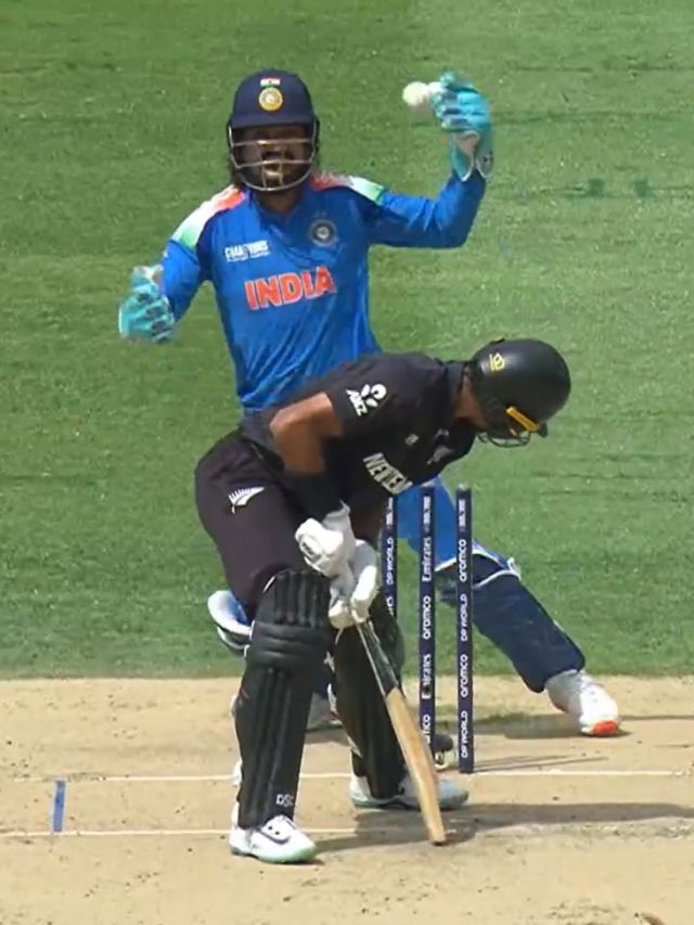 कुलदीप की गेंद पर चकरघिन्नी बने रचिन, ऐसे उड़े होश और स्टम्प, VIDEO