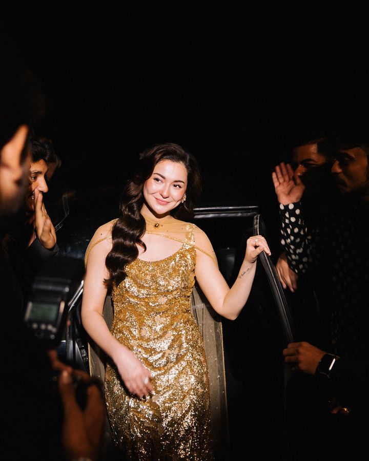 hania amir designer dresses Hania Aamir Zeenat Style