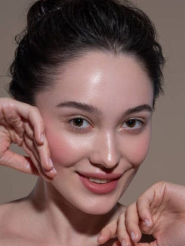 हेल्दी फूड्स संग अगर रोज सुबह पिएंगे ये डिटॉक्स ड्रिंक तो झुर्रियां होने लगेंगी दूर