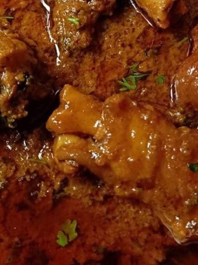 খাসির মাংসের বোঁটকা গন্ধে গা গোলায়? এভাবে রান্না করলেই দুর্গন্ধ দূর হবে, সুস্বাদু খেতে