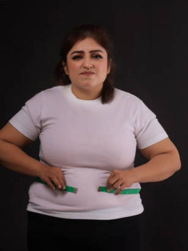 पेट की लटक रही चर्बी हो जाएगी कम बस इन 9 गलतियों से रहें दूर, फिटनेस कोच ने दी सलाह