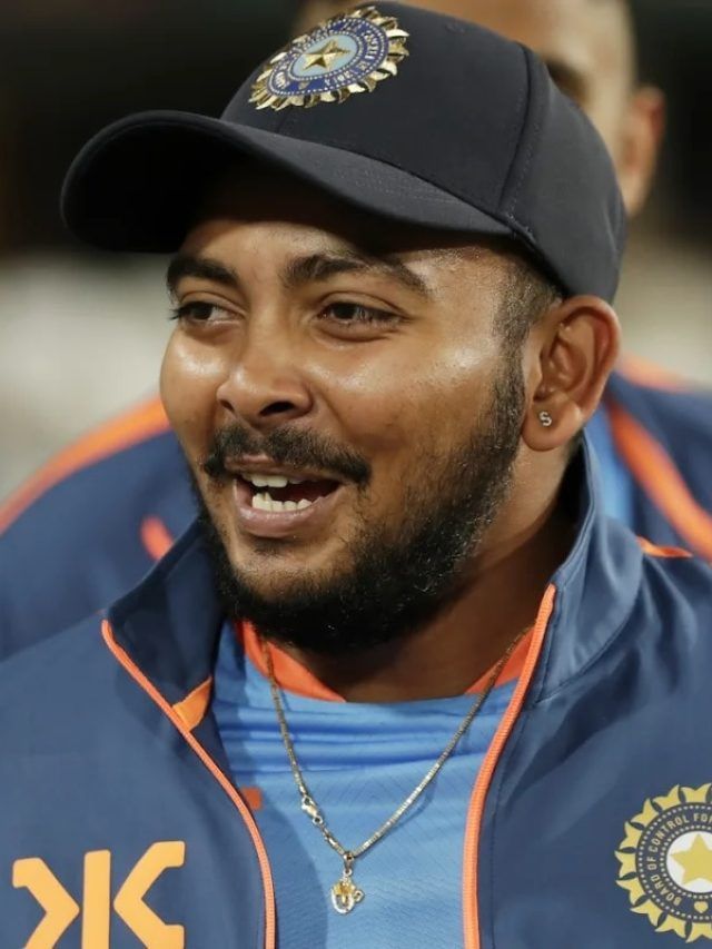 पृथ्वी शॉ इस 'मिस्ट्री गर्ल' संग आए नजर... जानिए कौन है ये, VIDEO