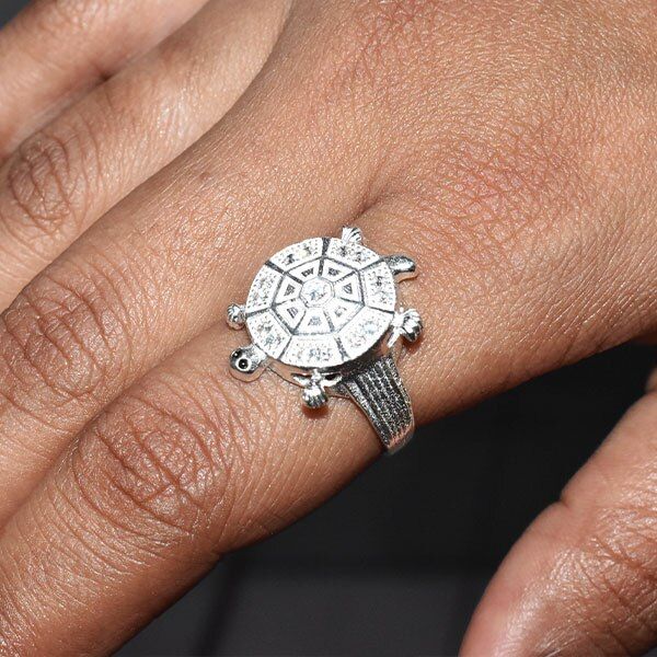 Bir yigit eshakda belbog bilan sikiladi