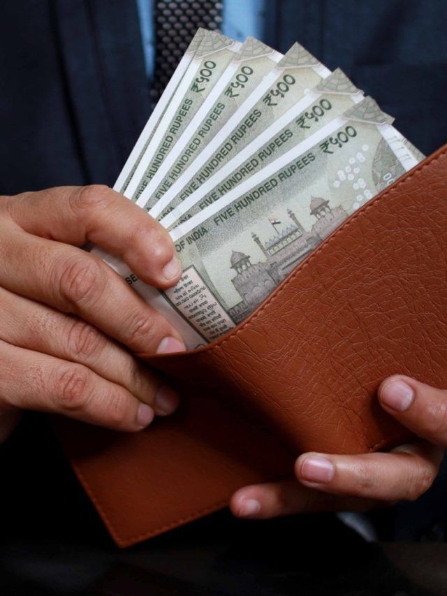 गरीबी से मुक्ति दिलाएंगी फेंगशुई से जुड़ी ये 3 चीजें, घर में रखने से बढ़ेगा बैंक-बैलेंस