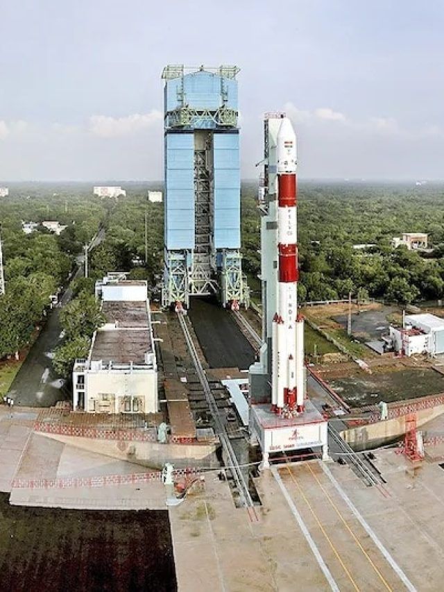 दुश्मनों पर कड़ी नजर रखने के लिए ISRO का एक और सैटेलाइट लॉन्च