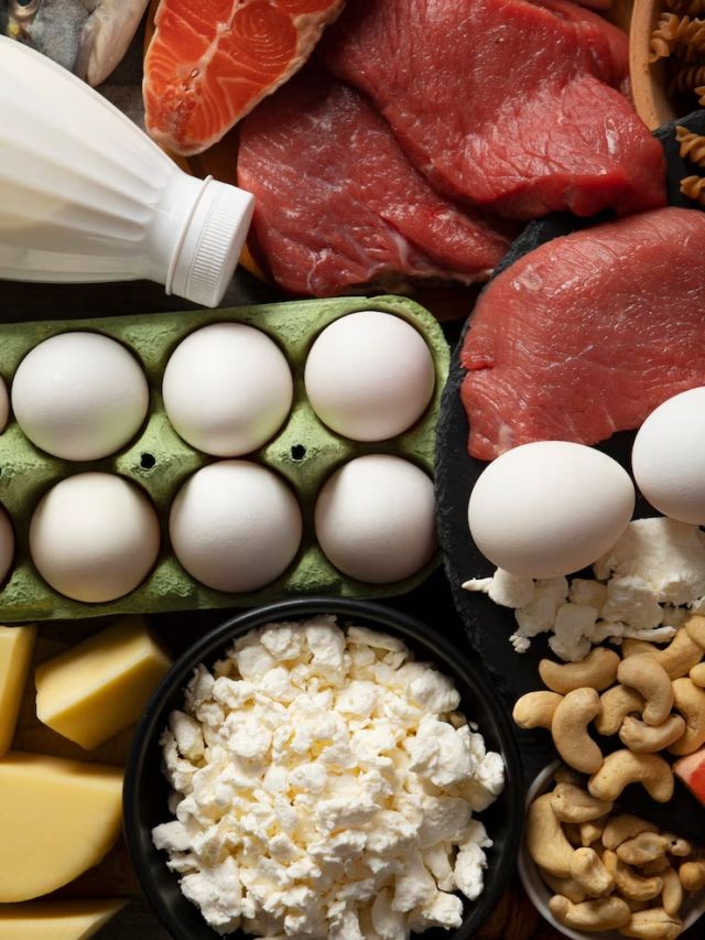 शरीर में प्रोटीन की कमी की ओर इशारा करते हैं ये 6 लक्षण, बिल्कुल भी न करें इग्नोर