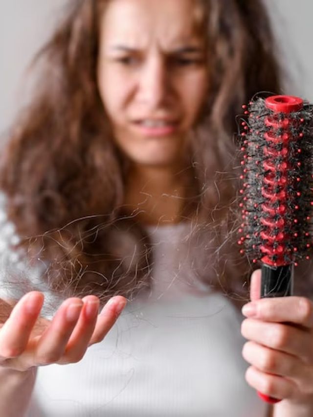 टूटते-झड़ते बालों में आ जाएगी नई जान, इस तरह से करें मोरिंगा का यूज