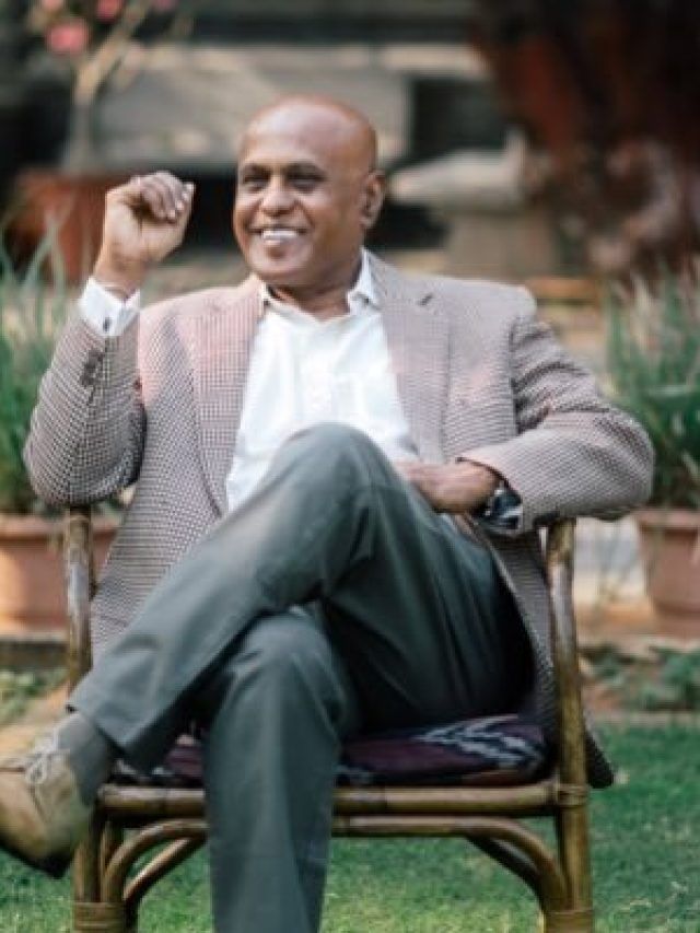 पहले थे IAS, फिर फिल्मों के लिए नौकरी छोड़ी और बनाई ये मूवी! कौन हैं ये फिल्ममेकर?