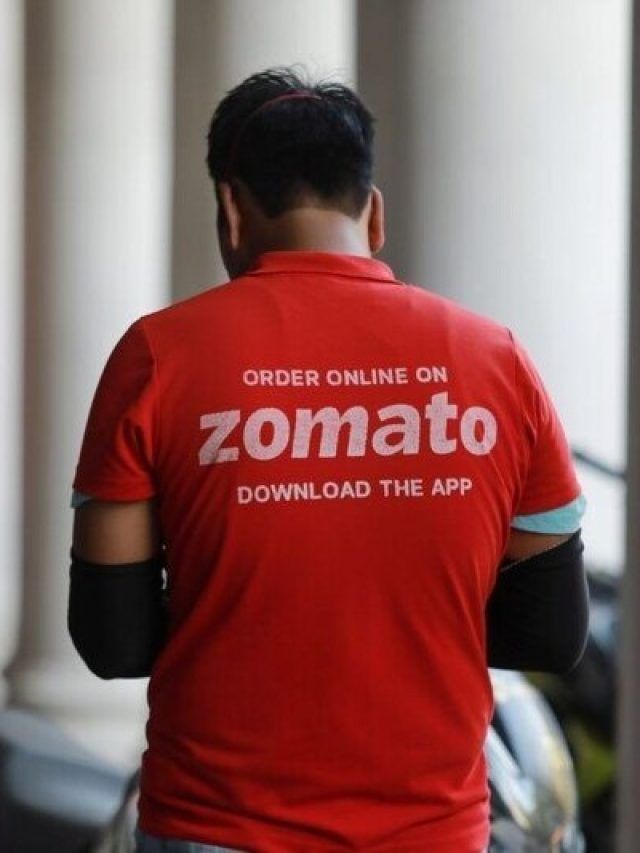 कभी एक लाख कमाता था शख्स और अब है डिलीवरी बॉय, सोशल मीडिया पर लोग कर रहे तारीफ!