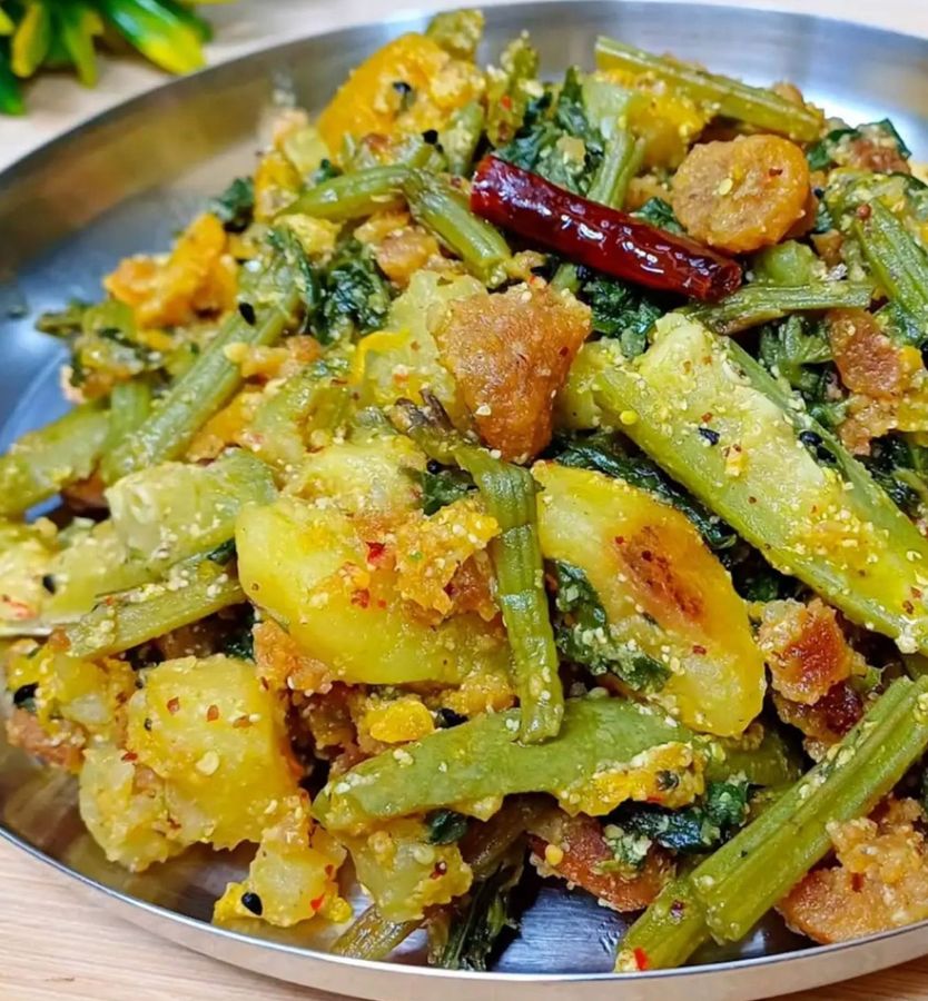 Trissning erotik fotosuratlari Bir kishi ehtiros bilan bir qiz erotica groped