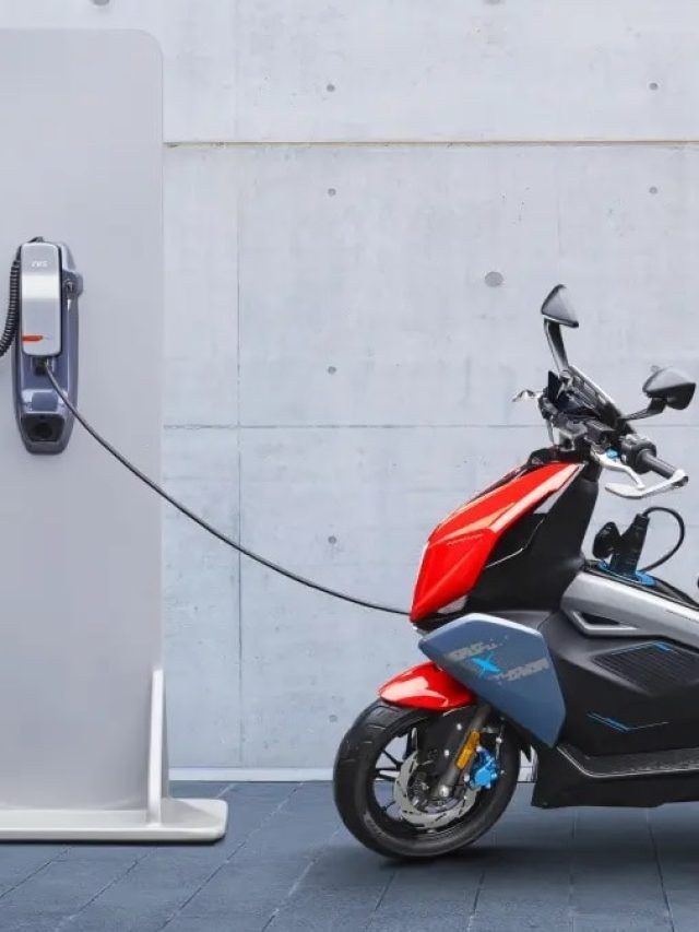 कम कीमत... धांसू रेंज! TVS ला रहा सस्ता इलेक्ट्रिक स्कूटर 'Orbiter'