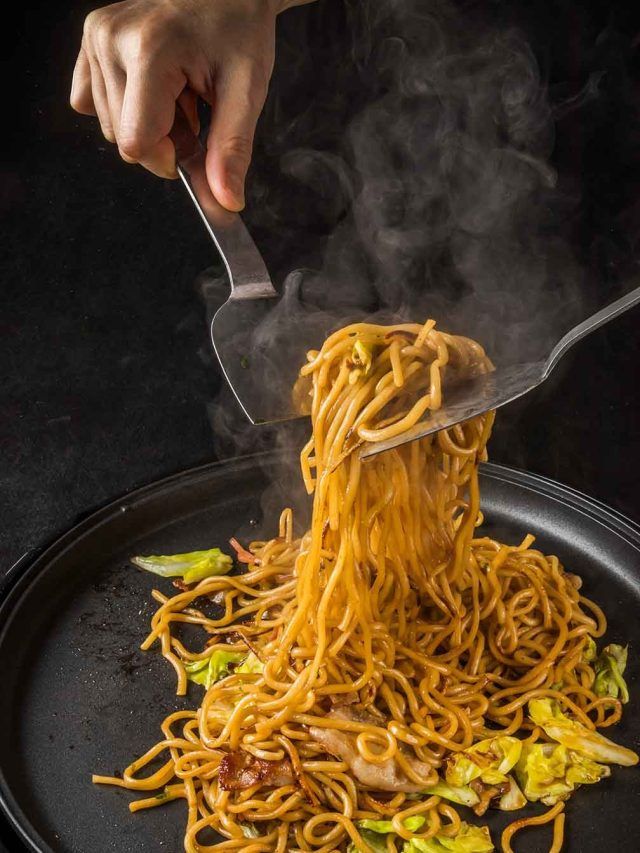 The ₹3 lakh a month cart: What a simple chowmein stall can earn you in India