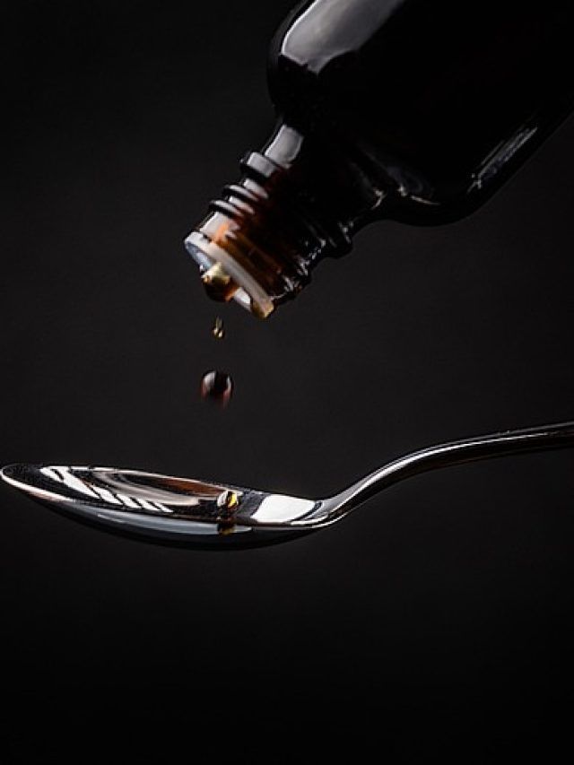 बच्चे को पिला रहे हैं आयरन की दवा? ये 3 गलतियां भूलकर भी ना करें