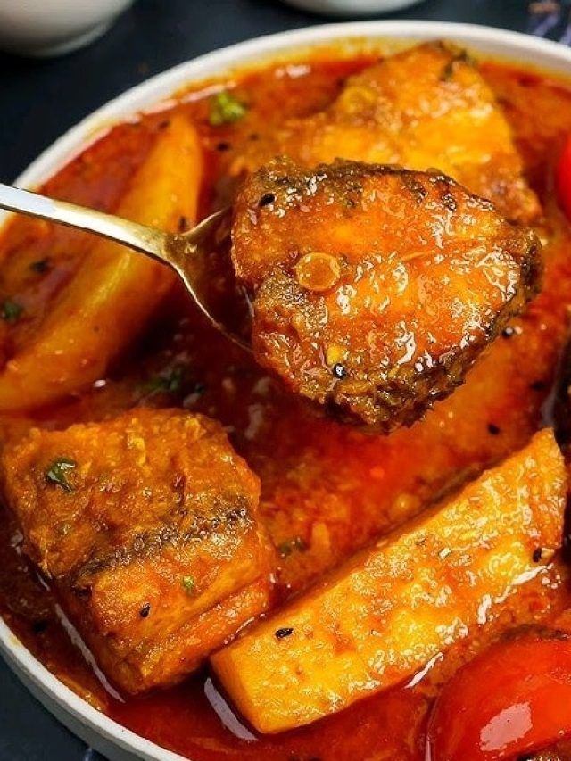 শুক্তোর মশলায় কাঁচকলা দিয়ে মাছের ঝোল, বাঙালদের পুরনো রেসিপি