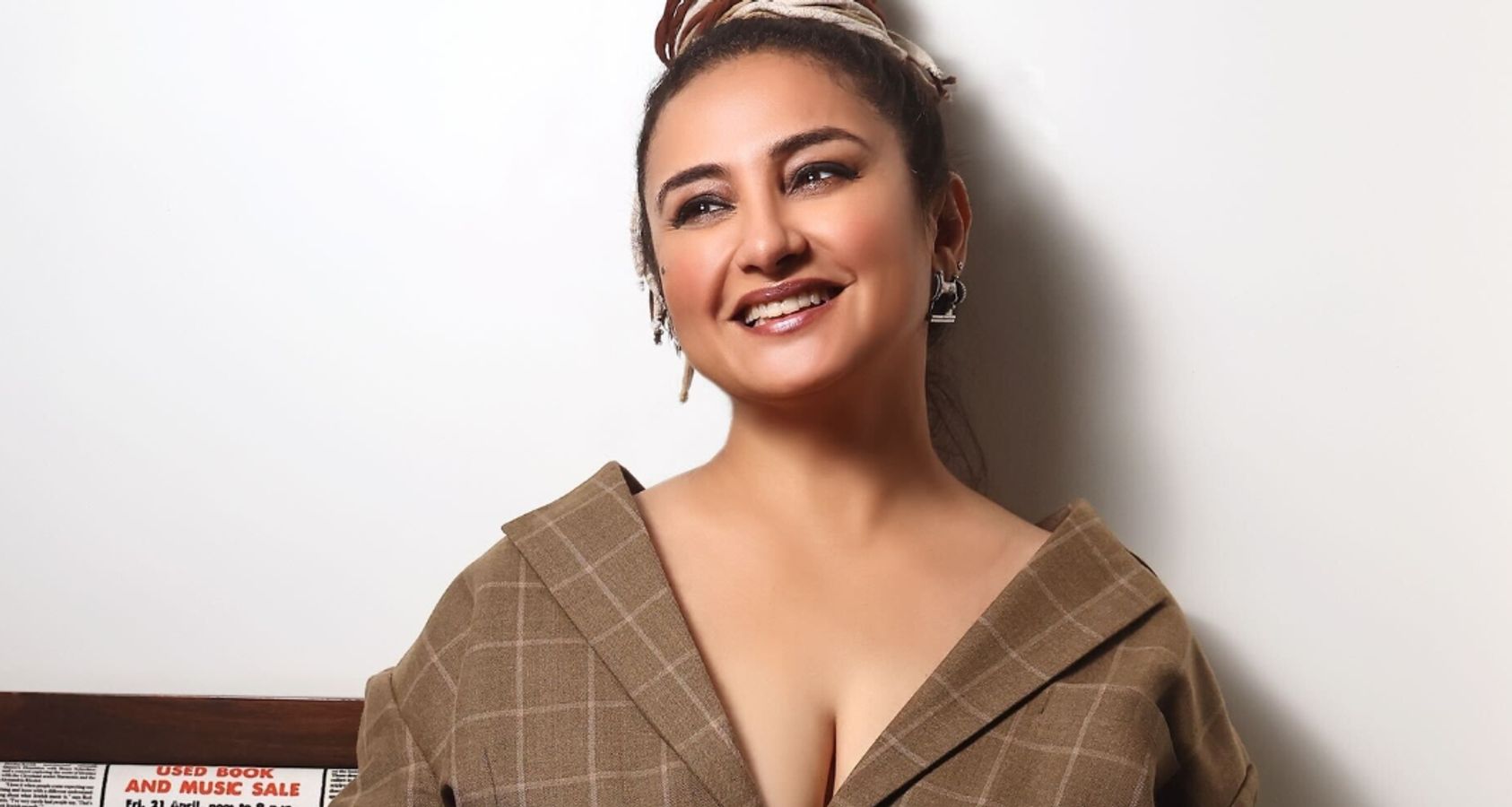 'आज तक टक्कर का मर्द नहीं मिला', 47 की उम्र में भी नहीं उतर रहा इस एक्ट्रेस की खूबसूरती का खुमार 3 Bollywood Actress Divya Dutta