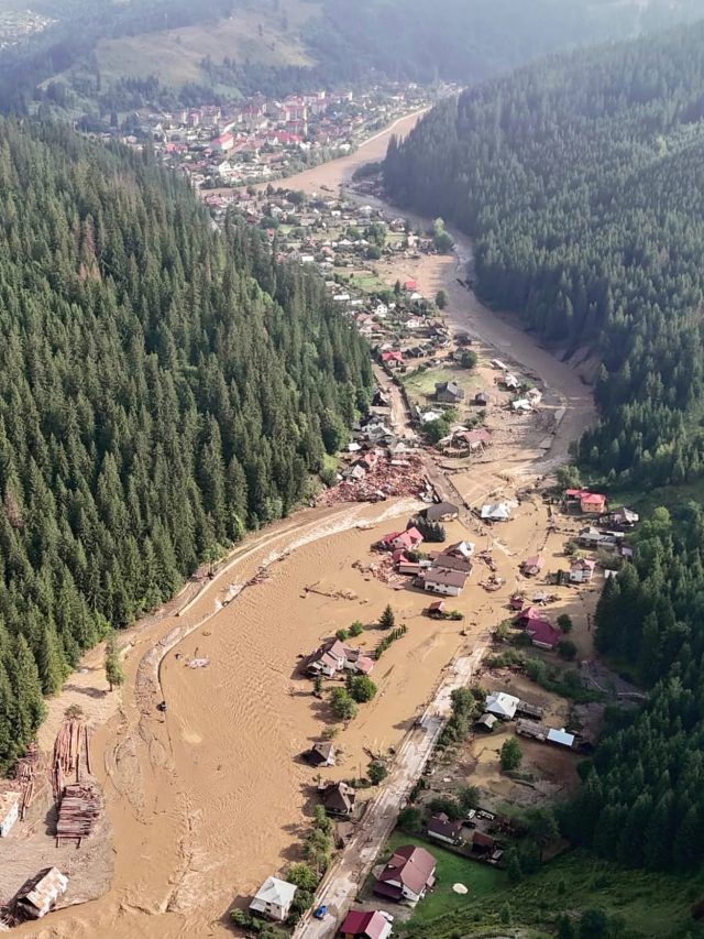 बारिश बनी मुसीबत, रोमानिया में तबाही का मंजर