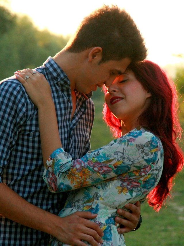 সুস্থ থাকতে চান? দিনে একবার ‘হাগ’ করুন ভালবাসার মানুষকে