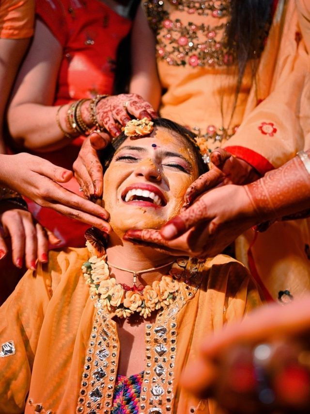 शादी में हो रहा है लाखों का खर्चा? ये एक काम कर कमाई भी हो सकती है