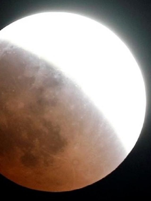 7 सितंबर को लगेगा चंद्र ग्रहण, इन 2 राशियों की धन-संपत्ति पर डालेगा बुरा असर