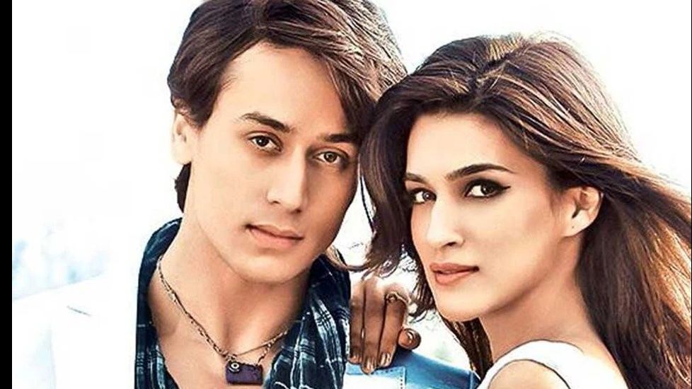 6 hit romantic Bollywood films by debut actors thumbnail