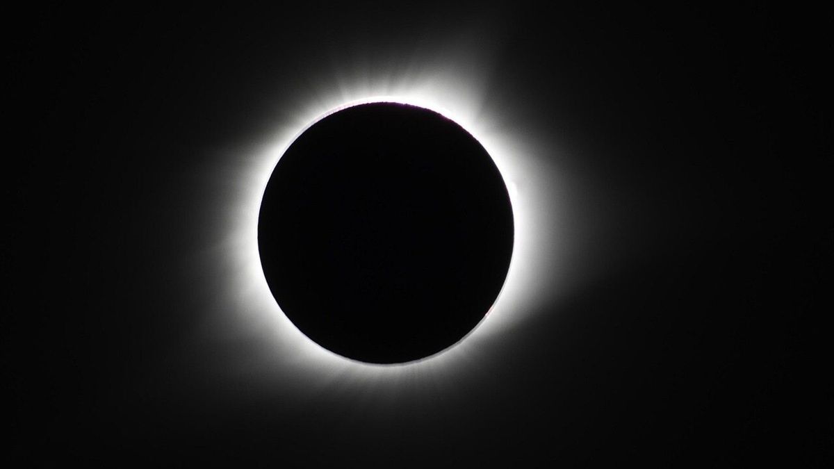 मृत्यु पंचक में लगेगा चंद्र ग्रहण, इस दौरान नहीं किए जाएंगे ये 5 काम