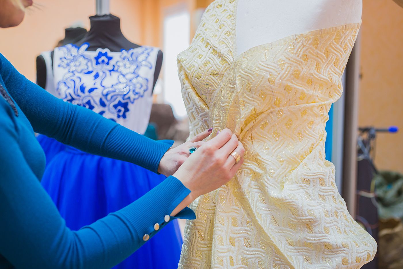 Rs 20,000 to fix a collar: Inside the absurd economy of celebrity entourages