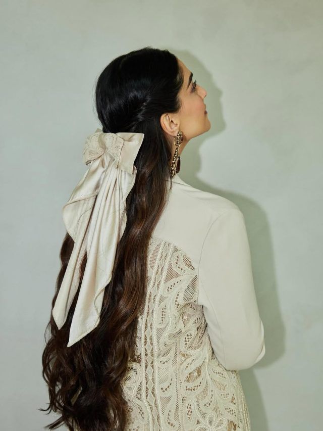 लंबे बालों के लिए फॉलो करें कपूर खानदान की बेटी के 6 स्टेप्स, तुरंत करती हैं असर